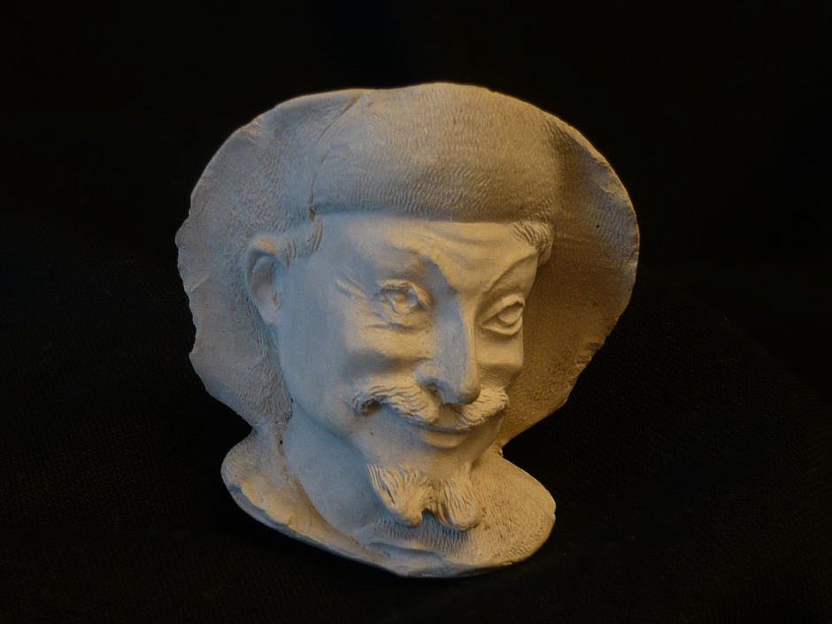 Antique Clay pipe head